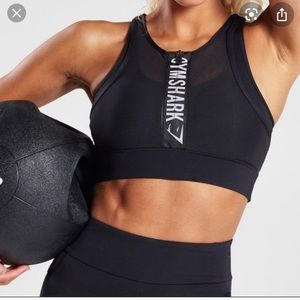 Gymshark elevate sports bra black small